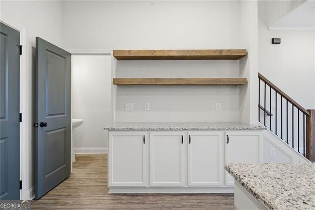 937 Willingham Drive 7, Hapeville, GA 30354