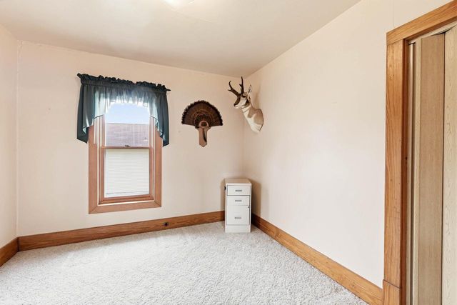 709 W NORTH WATER STREET, New London, WI 54961