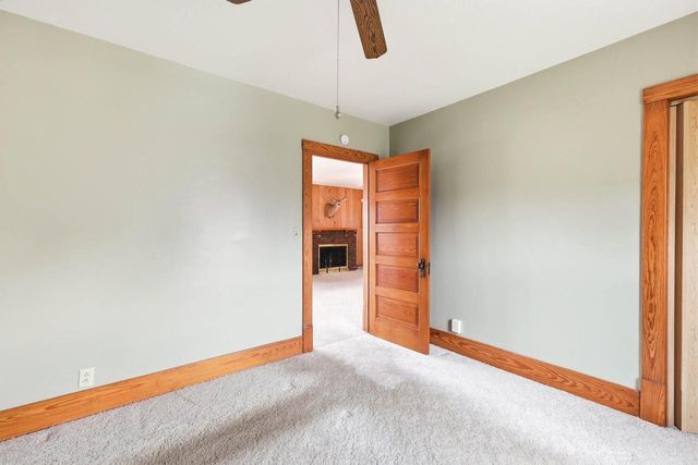 709 W NORTH WATER STREET, New London, WI 54961