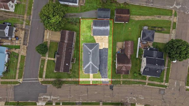 709 W NORTH WATER STREET, New London, WI 54961