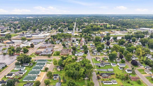 709 W NORTH WATER STREET, New London, WI 54961