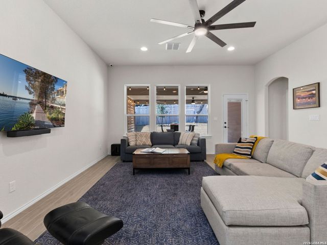 1711 Dalhart, San Antonio, TX 78253