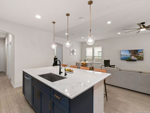 1711 Dalhart, San Antonio, TX 78253