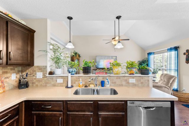 406 Stonebrook Circle, Byron, GA 31008