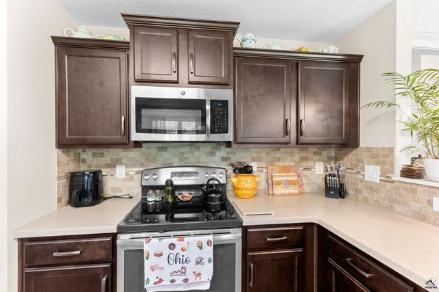 406 Stonebrook Circle, Byron, GA 31008