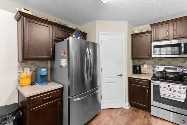 406 Stonebrook Circle, Byron, GA 31008