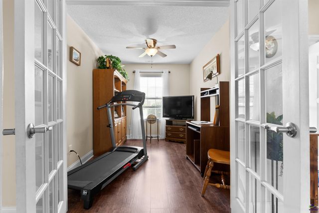 406 Stonebrook Circle, Byron, GA 31008