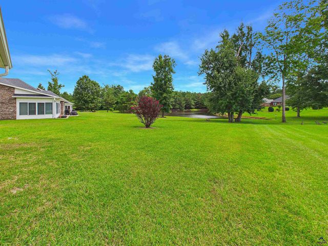 406 Stonebrook Circle, Byron, GA 31008