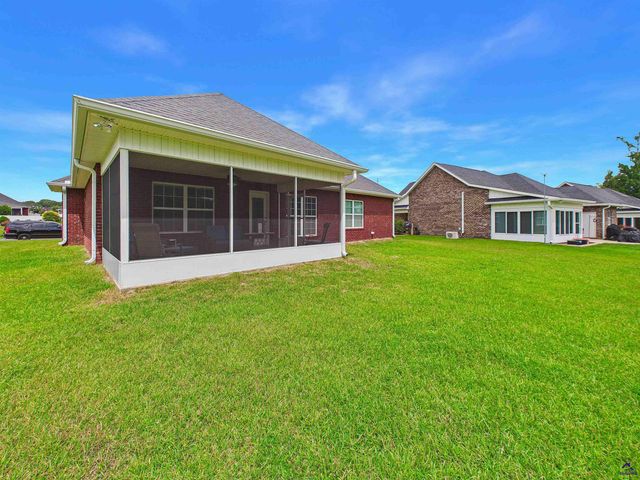 406 Stonebrook Circle, Byron, GA 31008