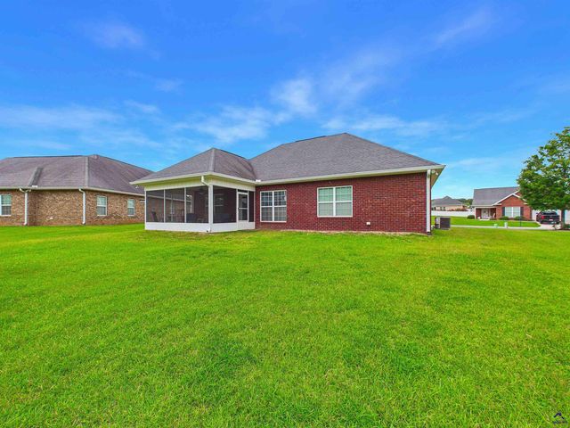 406 Stonebrook Circle, Byron, GA 31008