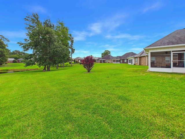 406 Stonebrook Circle, Byron, GA 31008