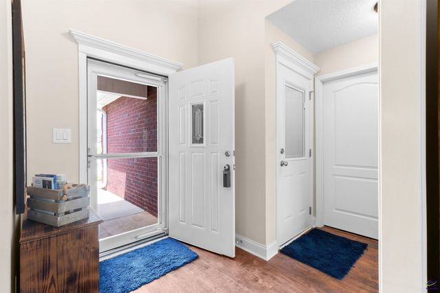 406 Stonebrook Circle, Byron, GA 31008