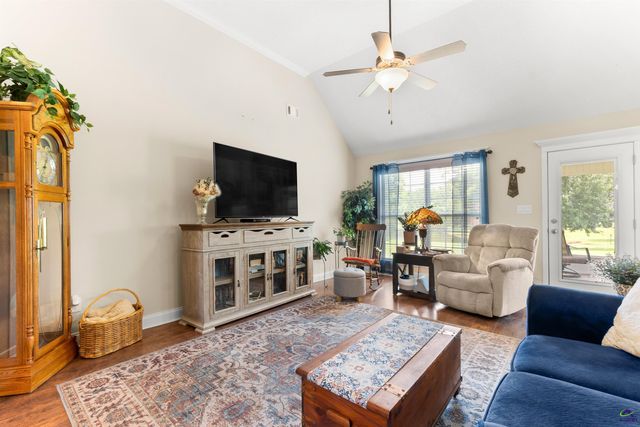 406 Stonebrook Circle, Byron, GA 31008