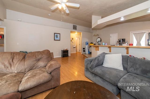 323 Marble Valley Way, Caldwell, ID 83605