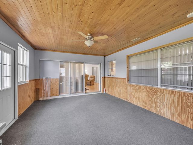 1134 SE Mendavia Avenue, Port St Lucie, FL 34952