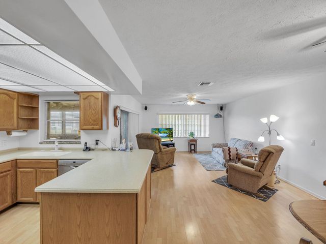1134 SE Mendavia Avenue, Port St Lucie, FL 34952