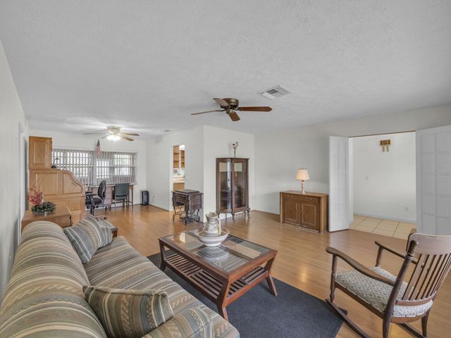 1134 SE Mendavia Avenue, Port St Lucie, FL 34952