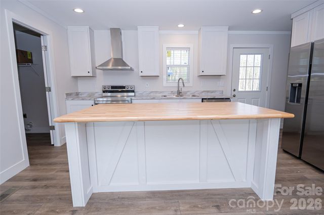 2026 Glory Land Way, Morganton, NC 28655