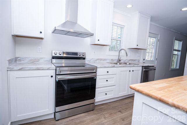2026 Glory Land Way, Morganton, NC 28655