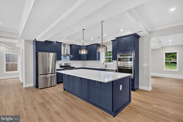 7304 DICKENSON ST, Springfield, VA 22150