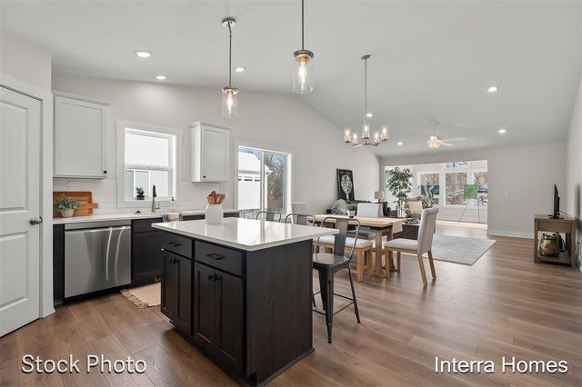 329 Round Hill Road, Kalamazoo, MI 49009