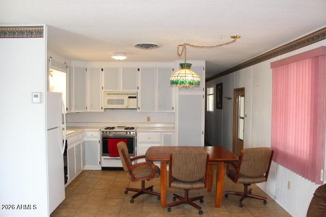 7807 E Main Street B-30, Mesa, AZ 85207