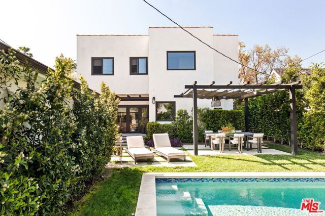 746 N MANSFIELD Avenue, Los Angeles, CA 90038