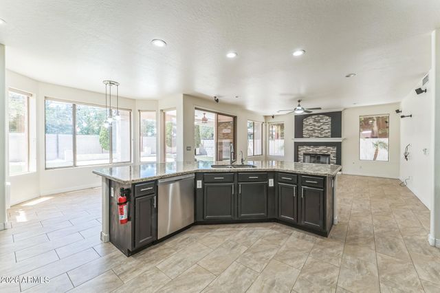 1111 W WASHINGTON Avenue, Gilbert, AZ 85233