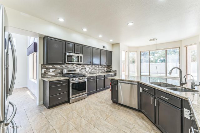 1111 W WASHINGTON Avenue, Gilbert, AZ 85233