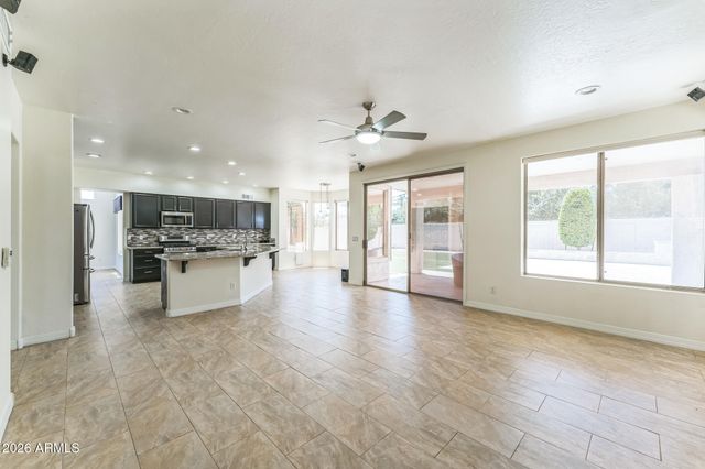 1111 W WASHINGTON Avenue, Gilbert, AZ 85233