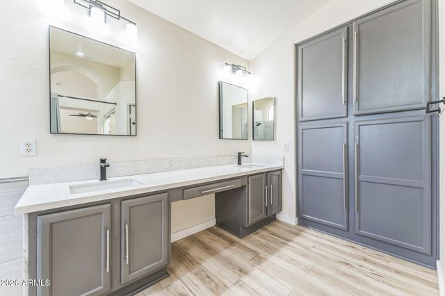 1111 W WASHINGTON Avenue, Gilbert, AZ 85233