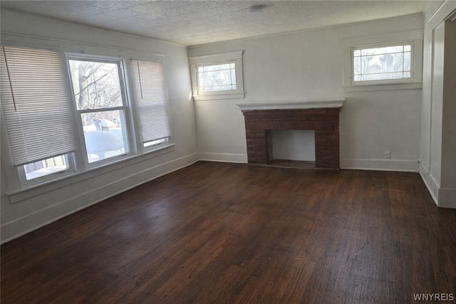 196 Englewood Avenue Upper, Buffalo, NY 14214