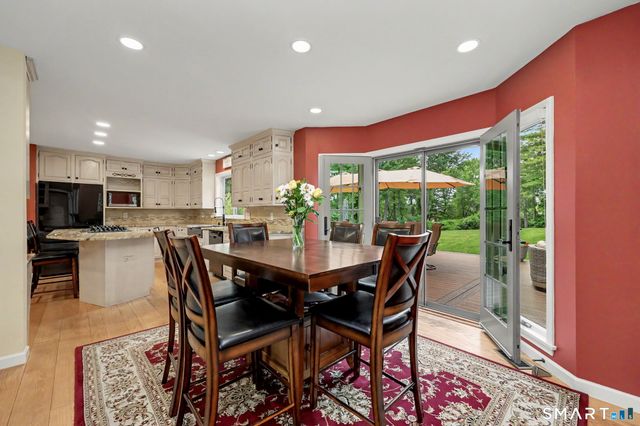 29 Woodridge Lane, New Fairfield, CT 06812