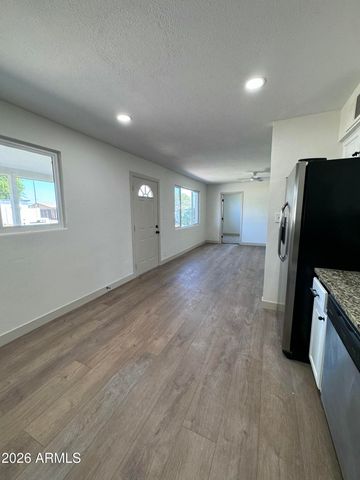 3152 N 24TH Drive, Phoenix, AZ 85015