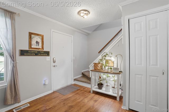 16128 Touraine Drive, Clinton Charter Township, MI 48038