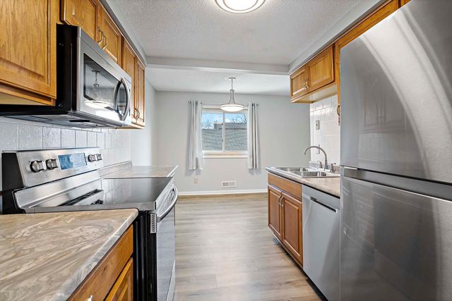 7677 Whitney Drive, Apple Valley, MN 55124