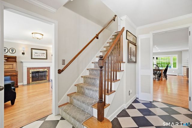5 Dominique Lane, Simsbury, CT 06070