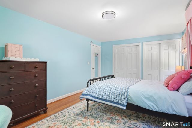 5 Dominique Lane, Simsbury, CT 06070