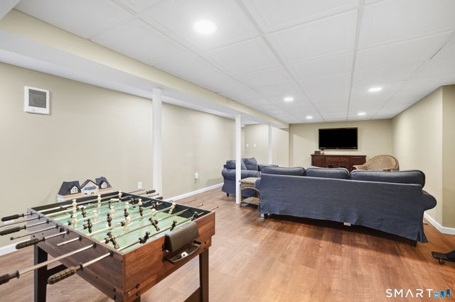 5 Dominique Lane, Simsbury, CT 06070