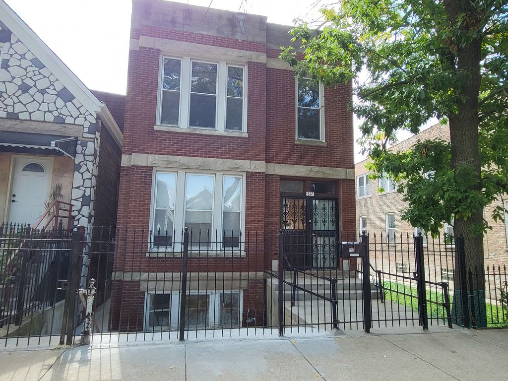827 W 33rd Place 1RB, Chicago, IL 60608