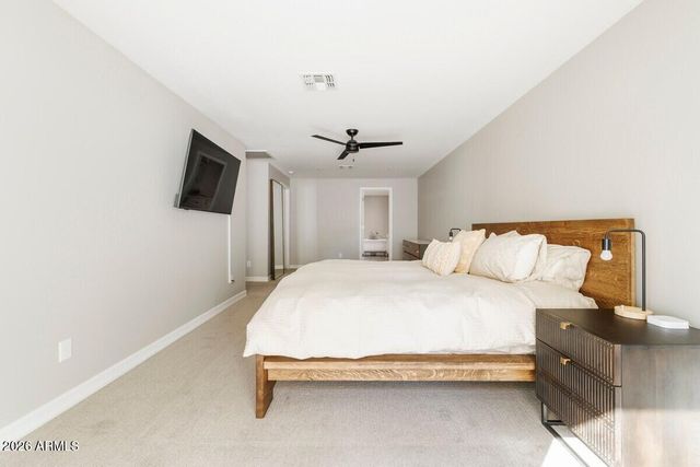 3037 E CLARENDON Avenue, Phoenix, AZ 85016