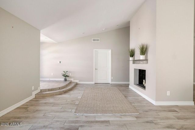 3037 E CLARENDON Avenue, Phoenix, AZ 85016