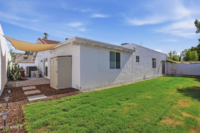 3037 E CLARENDON Avenue, Phoenix, AZ 85016