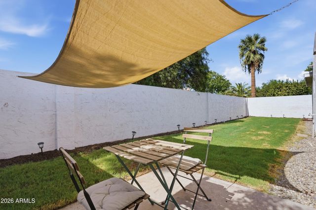 3037 E CLARENDON Avenue, Phoenix, AZ 85016