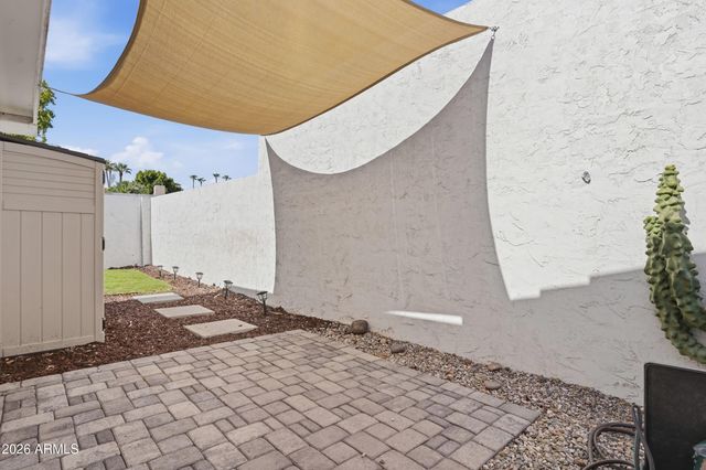 3037 E CLARENDON Avenue, Phoenix, AZ 85016