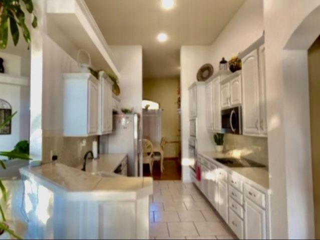 3125 N Ridge Port St, Wichita, KS 67205