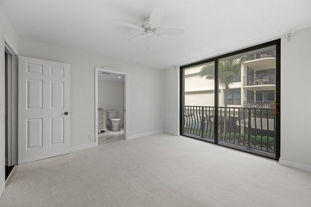 4000 S Ocean Boulevard 103, South Palm Beach, FL 33480