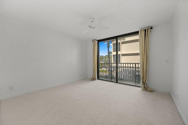 4000 S Ocean Boulevard 103, South Palm Beach, FL 33480
