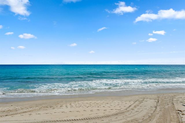 4000 S Ocean Boulevard 103, South Palm Beach, FL 33480