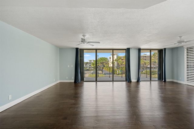 4000 S Ocean Boulevard 103, South Palm Beach, FL 33480